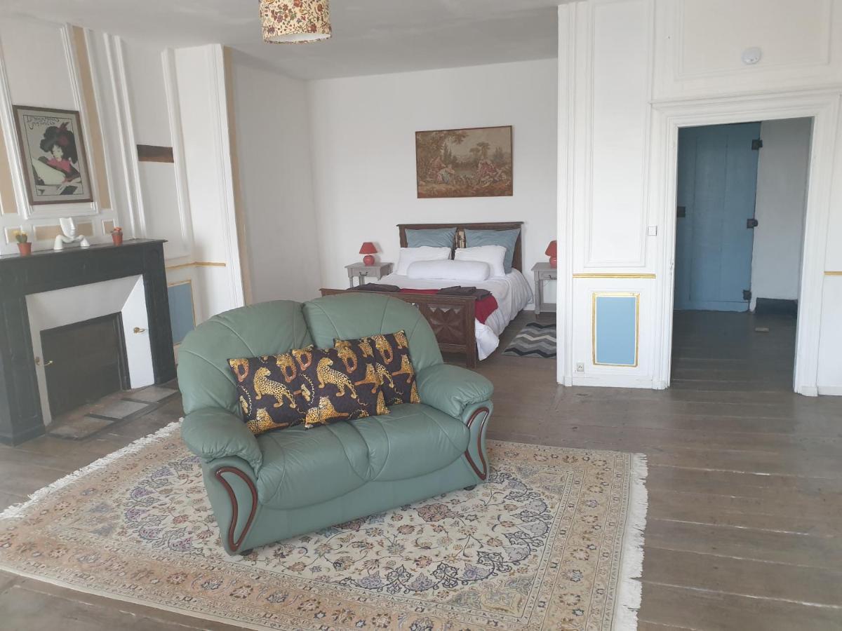 Le Chateau Châteauponsac Zewnętrze zdjęcie